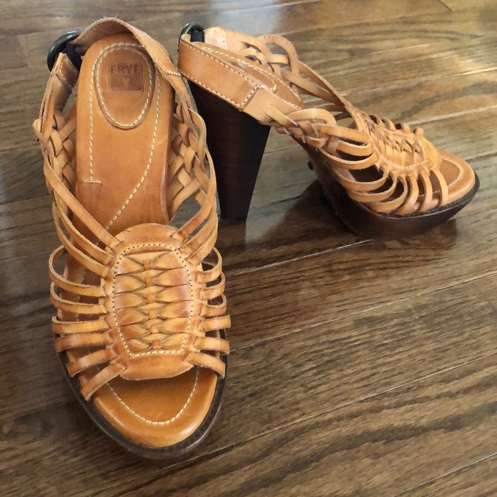 Frye Huarache platform sandal